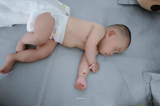 鹤岗宝宝流鼻涕过程