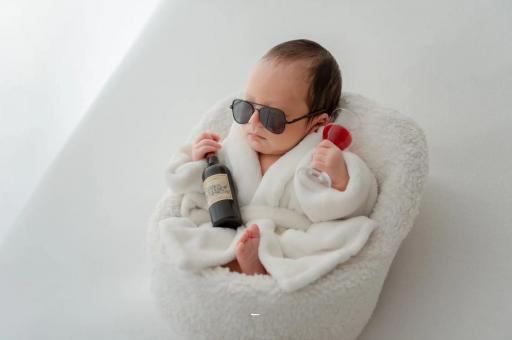 鹤岗宝宝多大可以喝水